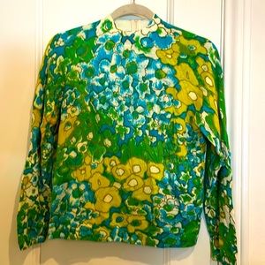 Beautiful Psychedelic Floral Vintage 1960s / 1970s Sweater